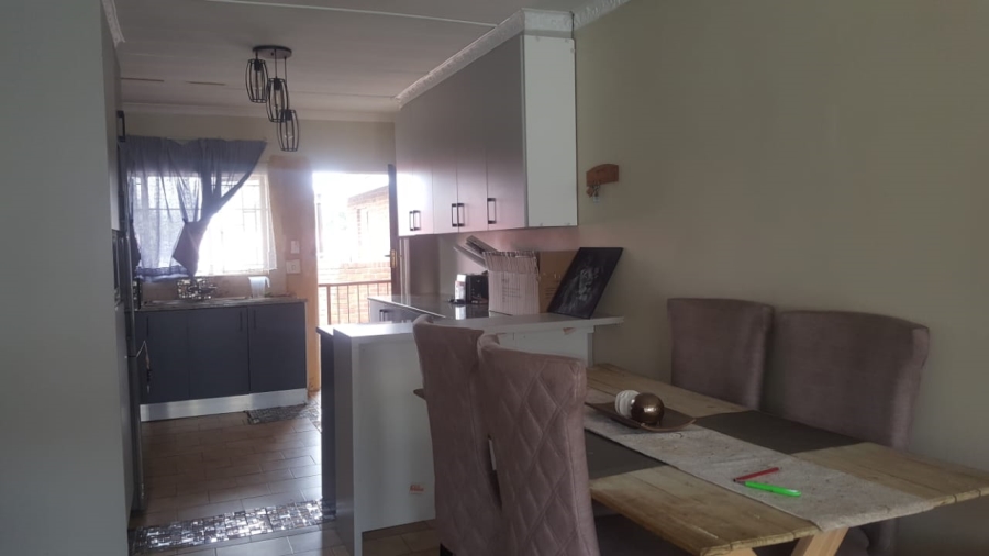 2 Bedroom Property for Sale in Navalsig Free State